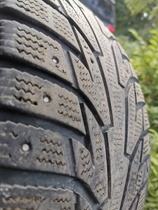 Hankook Talve Rehvid - R19- 255/40 (4 foto / 6)