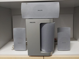 Комплект колонок 3.1 Philips (1 фото из 4)
