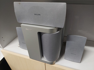 Комплект колонок 3.1 Philips (2 фото из 4)