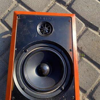 Välikõlar JAMO I/O 660A