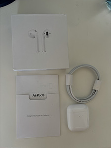 AirPods 2 (1 фото из 5)