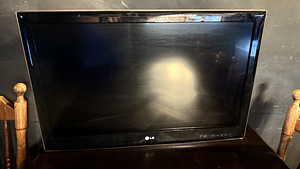 Televiisor LG 32LV2500 (1 foto / 4)