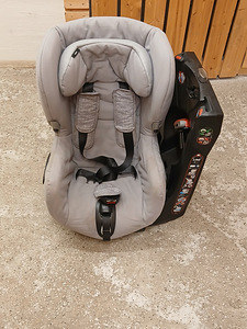 Maxi-Cosi Axiss turvatool 9-18kg (3 foto / 4)