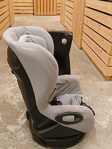 Maxi-Cosi Axiss turvatool 9-18kg (4 foto / 4)