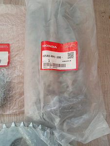 Хонда детали (2 фото из 3)