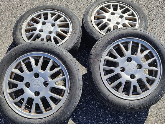 Лeгкосплавные диски Mitsubishi 6J,×46.R15. На летней резине.
