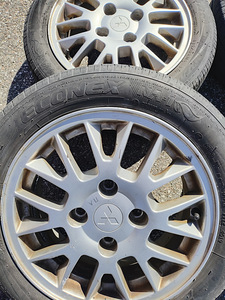Лeгкосплавные диски Mitsubishi 6J,×46.R15. На летней резине. (5 фото из 9)