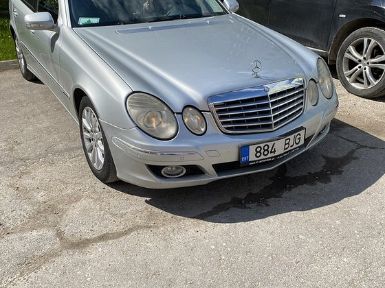 Продам Mercedes-Benz E220 elegance