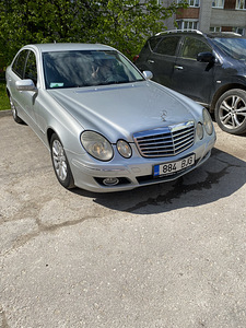 Продам Mercedes-Benz E220 elegance (1 фото из 4)