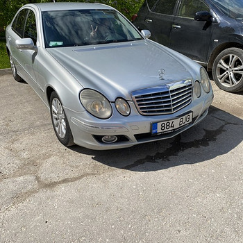 Продам Mercedes-Benz E220 elegance