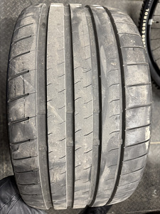 Bridgestone S001 RFT XL 22535R19 88Y RUNFLAT (1 фото из 5)