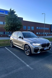 BMW (1 фото из 15)