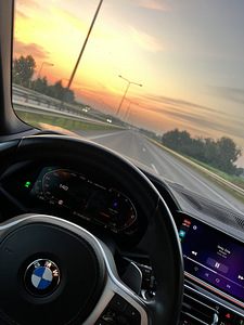 BMW (15 фото из 15)