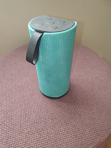 JBL (1 foto / 4)