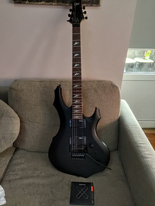 ESP LTD F-200 Black Satin Electric Guitar (1 foto / 9)