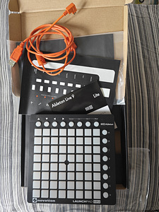 Novation Launchpad mini (2 фото из 5)