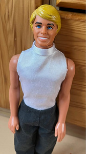 Кукла Ken Barbie (2 фото из 3)