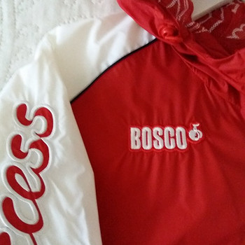Uus Bosco Sport kollektsiooni tuulejope. Suurus M.