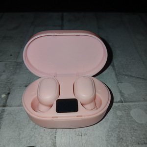 Bluetooth наушники (2 фото из 3)