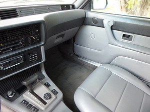 BMW 635 e24 1988 г. (14 фото из 15)