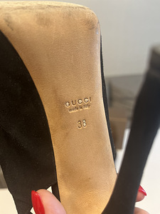 Женские туфли Gucci, р.38 (3 фото из 3)