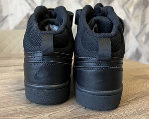 Nike Court Borough Mid 2, suurus 38.5 (2 foto / 3)