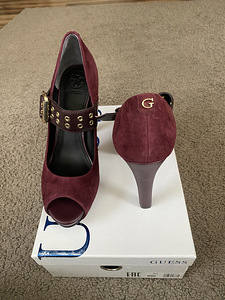 Новые туфли Guess размер 40 (2 фото из 3)