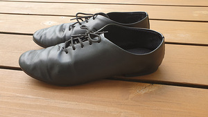 Tantsukingad/tantsusussid 36 stp 22,5cm unisex (2 foto / 3)