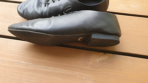 Tantsukingad/tantsusussid 36 stp 22,5cm unisex (3 foto / 3)