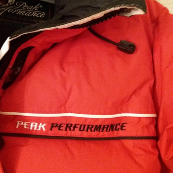 Väga soe "Peak Performance" sulejope M, S.