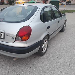 OSTAN Toyota marki autosid (2 foto / 4)