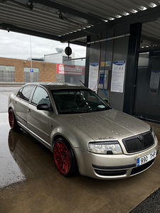 Skoda Superb 1.9TDI 96kW (3 фото из 9)