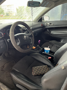 Skoda Superb 1.9TDI 96kW (5 фото из 9)