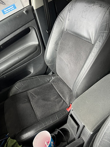 Skoda Superb 1.9TDI 96kW (7 фото из 9)