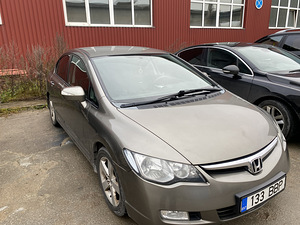 Продам авто (3 фото из 10)