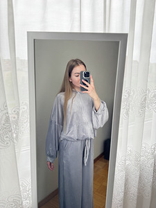 Женский костюм (4 фото из 10)