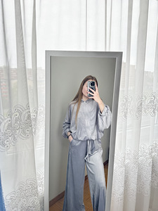 Женский костюм (5 фото из 10)