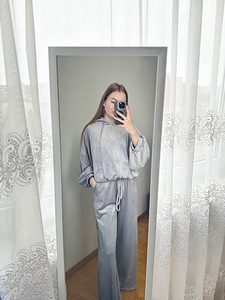 Женский костюм (6 фото из 10)