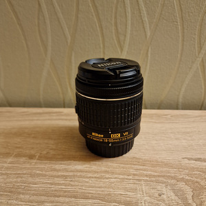 Nikon AF-P DX Nikkor 18-55mm f/3.5-5.6G VR (1 фото из 3)
