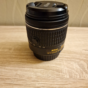 Nikon AF-P DX Nikkor 18-55mm f/3.5-5.6G VR (3 фото из 3)
