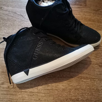 Туфли Guess размер 40 /41