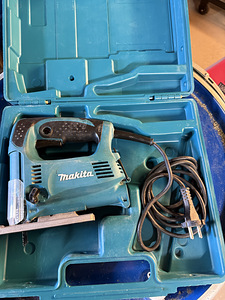 Makita tikksaag 4329 (1 foto / 3)