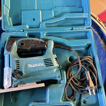 Makita tikksaag 4329