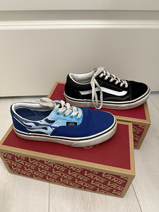 2 пары кроссовок Vans 32 33 (1 фото из 6)