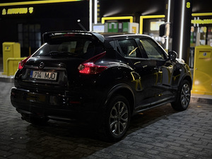 Nissan Juke 2013 1.6 86kW (4 фото из 11)