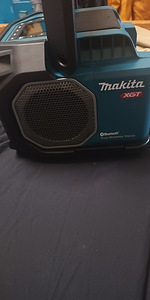 Makita MR014 (3 foto / 4)