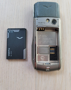 Vertu Ascent Ti Knurled (4 foto / 4)