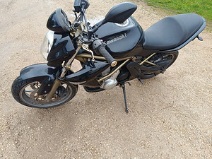 Kawasaki ER-6N 650cc 53kw 2005a varuosad (2 foto / 9)