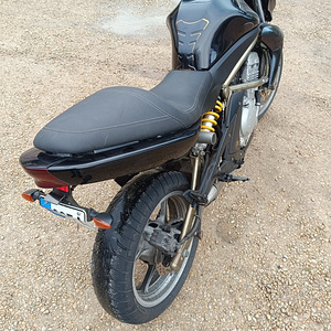 Kawasaki ER-6N 650cc 53kw 2005a varuosad (3 foto / 9)