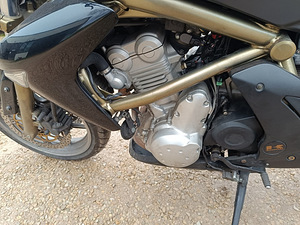 Kawasaki ER-6N 650cc 53kw 2005a varuosad (7 foto / 9)